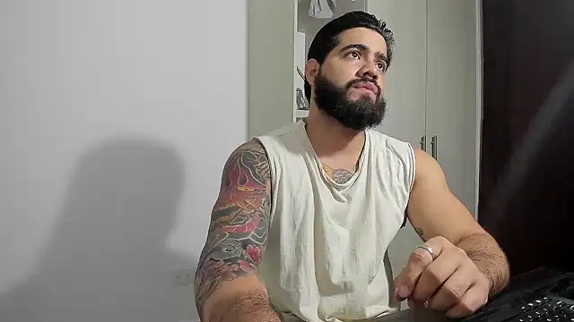 Snapshot of _Coddygold_ chatting on 12, 11, 2025 Coddygold online show from 12, 11, 2025