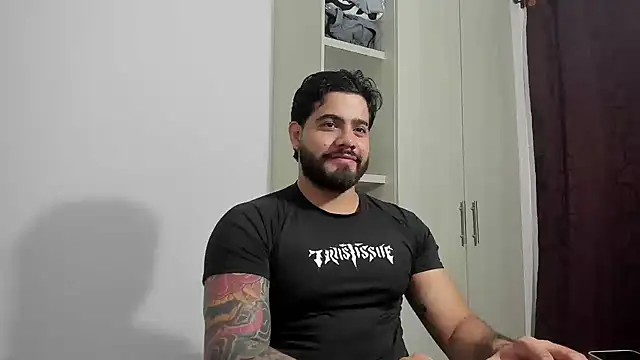 Snapshot of _Coddygold_ chatting on 23, 11, 2025 Coddygold online show from 23, 11, 2025