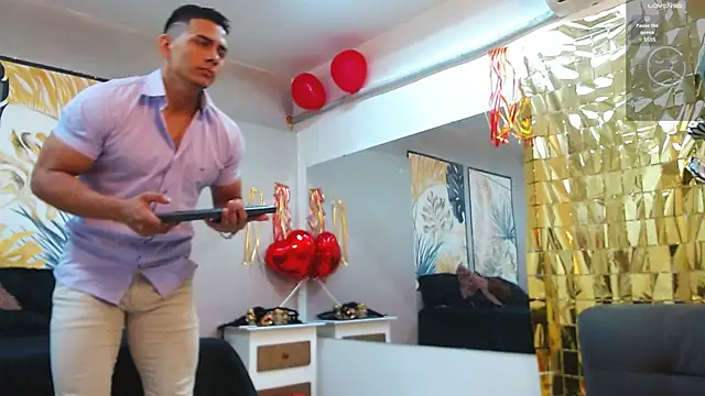 Snapshot of ChoreyTaiylor chatting on 8, 3, 2025 ChoreyTaiylor online show from 8, 3, 2025