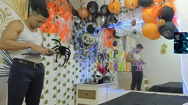 Snapshot of ChoreyTaiylor chatting on 25, 10, 2025 ChoreyTaiylor online show from 25, 10, 2025