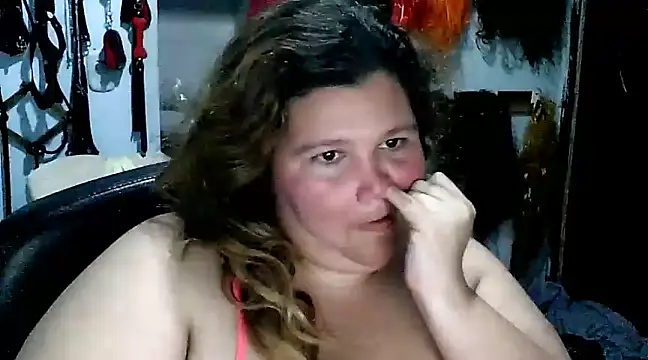 squirt322bbw online show from 10, 2, 2025