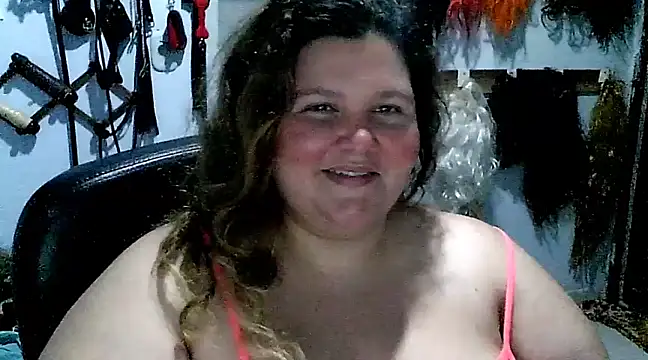 squirt322bbw online show from 14, 2, 2025