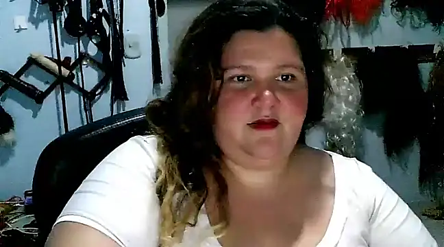 squirt322bbw online show from 5, 3, 2025