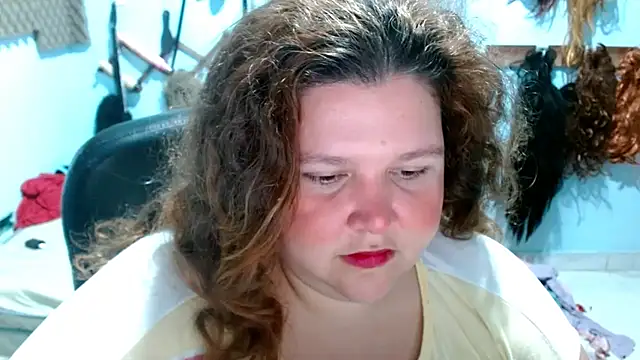 squirt322bbw online show from 21, 9, 2025