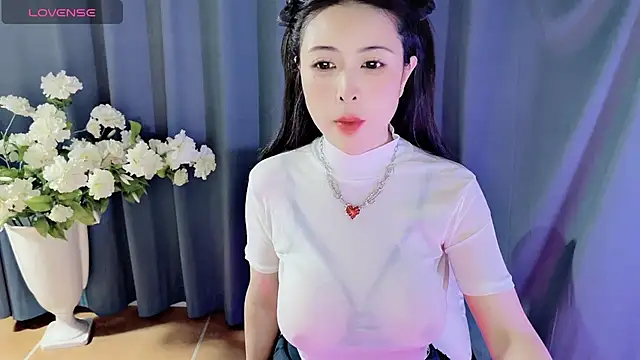 candy-yiyi online show from 21, 12, 2024