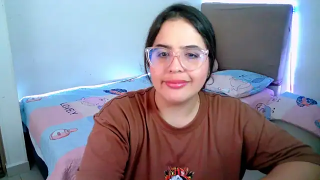 Snapshot of _alicia_z chatting on 11, 2, 2025 alicia z online show from 11, 2, 2025