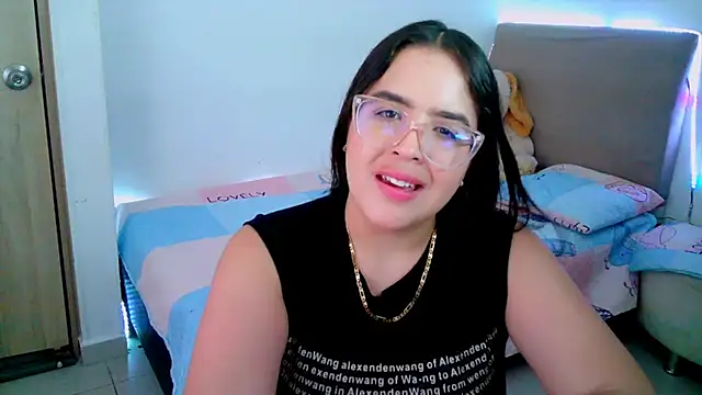 Snapshot of _alicia_z chatting on 14, 2, 2025 alicia z online show from 14, 2, 2025