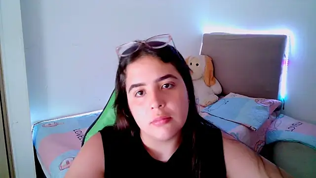 Snapshot of _alicia_z chatting on 19, 2, 2025 alicia z online show from 19, 2, 2025