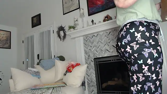 AuroraWillows online show from 26, 10, 2025