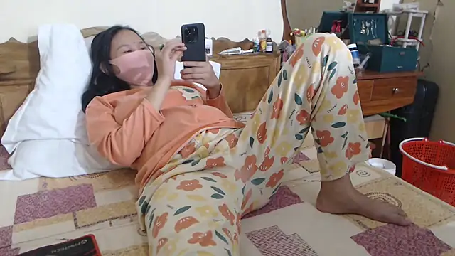 Snapshot of Beauty_Asian_Tina chatting on 21, 12, 2025 Beauty Asian Tina online show from 21, 12, 2025