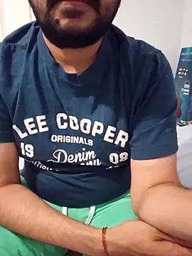 Snapshot of desihardlover chatting on 19, 9, 2025 desihardlover online show from 19, 9, 2025