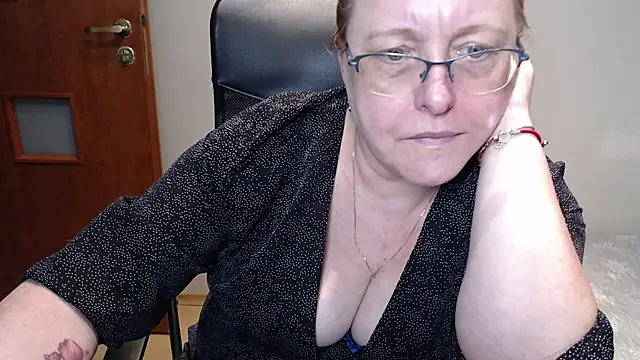 JoannaAndNeighbour online show from 7, 2, 2025