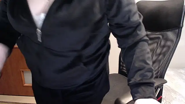 JoannaAndNeighbour online show from 25, 2, 2025