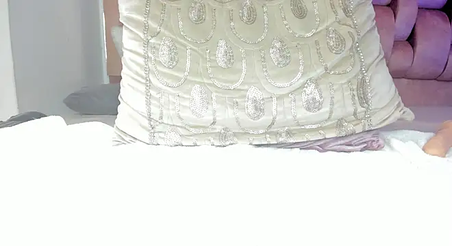 Snapshot of whiite_snow chatting on 21, 12, 2024 whiite snow online show from 21, 12, 2024