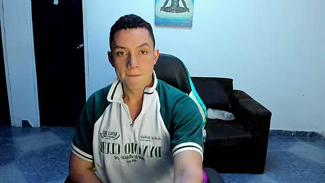 Snapshot of davinalhot chatting on 6, 5, 2026 davinalhot online show from 6, 5, 2026
