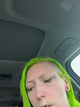 alicewonder09 online show from 18, 4, 2026