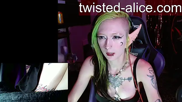 Snapshot of alicewonder09 chatting on 20, 7, 2026 alicewonder09 online show from 20, 7, 2026