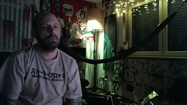 Snapshot of SpicyJoint chatting on 4, 11, 2025 SpicyJoint online show from 4, 11, 2025