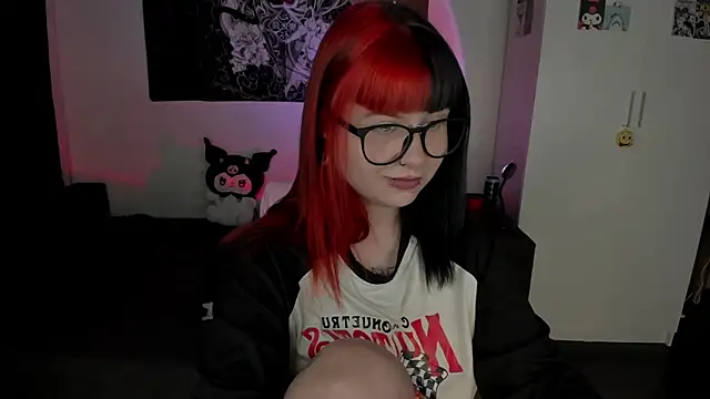 Snapshot of t0riayun0 chatting on 20, 3, 2025 t0riayun0 online show from 20, 3, 2025