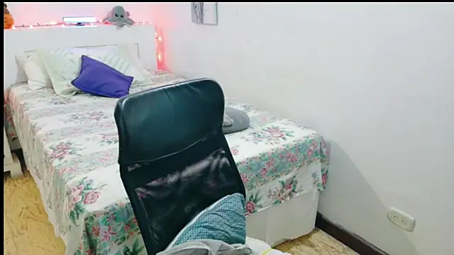 hottplay online show from 25, 3, 2026