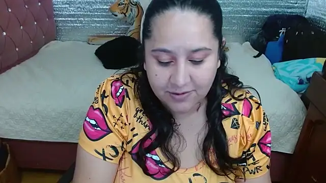EMILY-NESSA online show from 11, 5, 2026