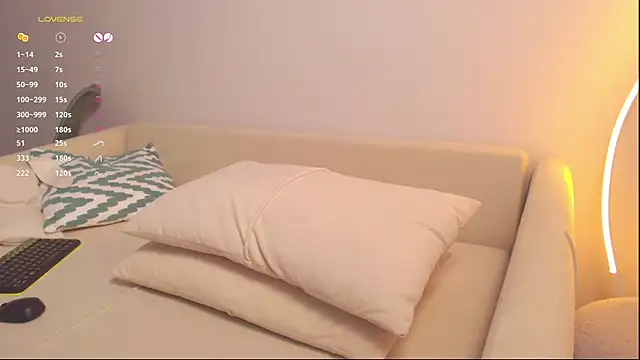 Snapshot of Rinas_secret chatting on 4, 12, 2024 Rinas secret online show from 4, 12, 2024