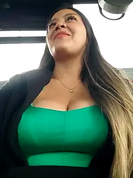 Snapshot of alana_69 chatting on 23, 10, 2025 alana 69 online show from 23, 10, 2025