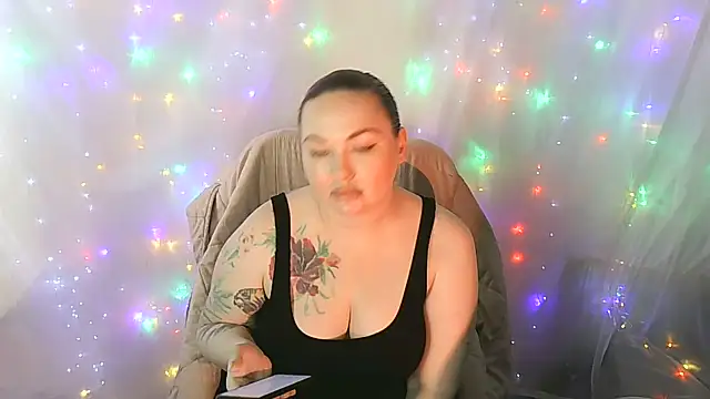 Victoria Marks online show from 6, 7, 2026