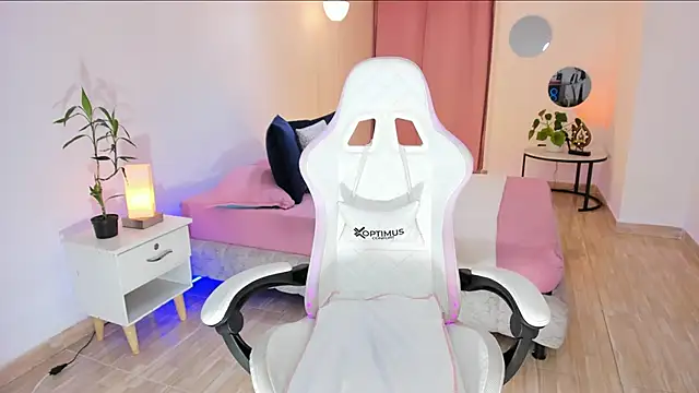 carleee winter online show from 11, 3, 2026