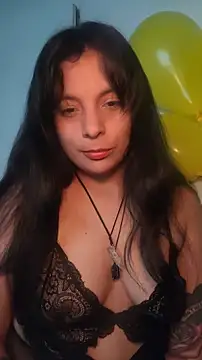Snapshot of ZaraHoney chatting on 27, 9, 2025 ZaraHoney online show from 27, 9, 2025