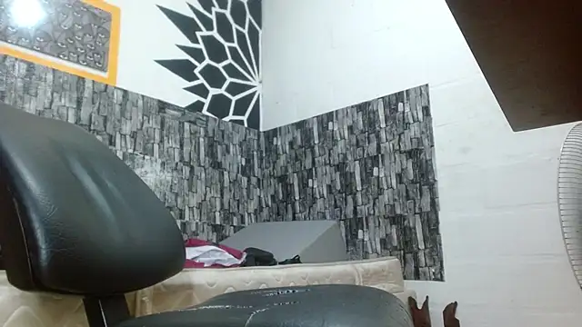 stripnolimits online show from 29, 5, 2026