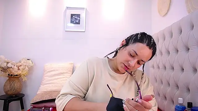 Snapshot of MIchelMomet chatting on 30, 1, 2025 MIchelMomet online show from 30, 1, 2025