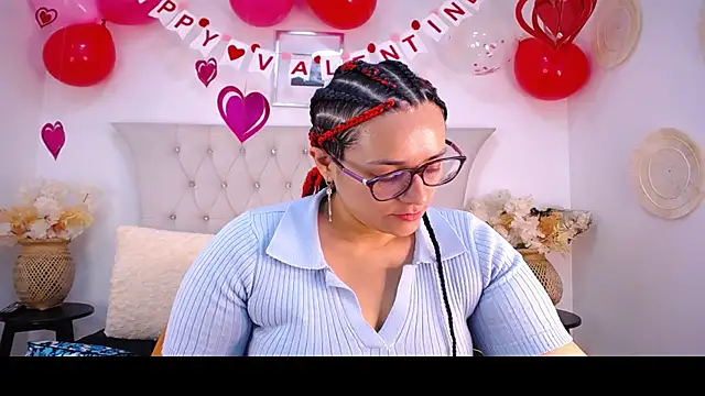 Snapshot of MIchelMomet chatting on 6, 2, 2025 MIchelMomet online show from 6, 2, 2025