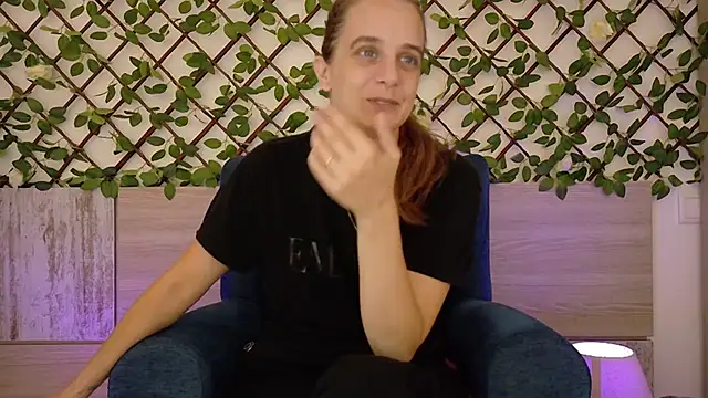 LadyChantale online show from 26, 10, 2025