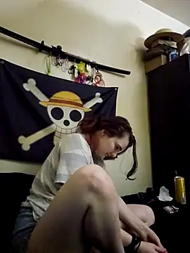 Snapshot of Snowbunnycake_131 chatting on 24, 9, 2025 Snowbunnycake 131 online show from 24, 9, 2025