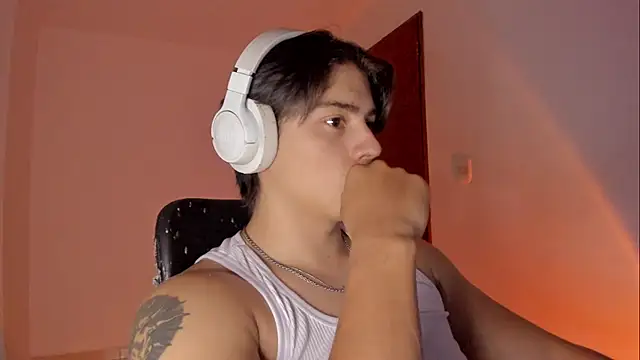 Giordano Russo online show from 1, 12, 2025