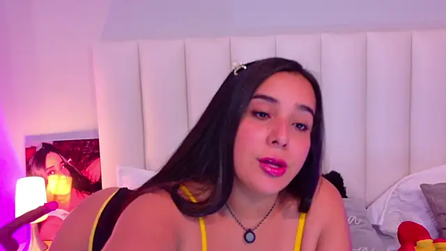 Snapshot of ValenScott1 chatting on 15, 5, 2026 ValenScott1 online show from 15, 5, 2026