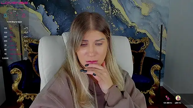 Snapshot of CassandraGood chatting on 10, 12, 2024 CassandraGood online show from 10, 12, 2024