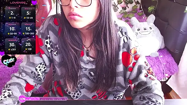 Snapshot of MidoriQuiinn chatting on 2, 2, 2025 MidoriQuiinn online show from 2, 2, 2025