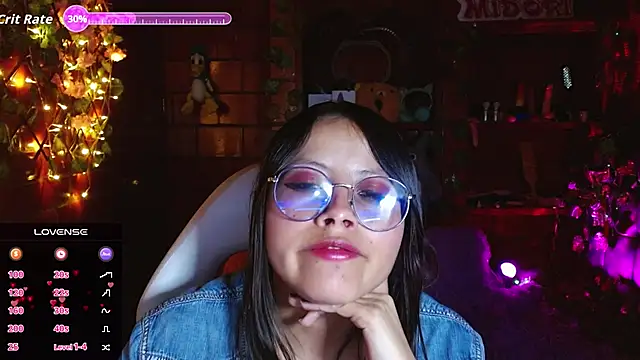 Snapshot of MidoriQuiinn chatting on 11, 9, 2025 MidoriQuiinn online show from 11, 9, 2025