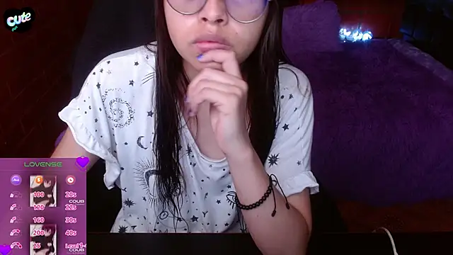 MidoriQuiinn online show from 3, 6, 2026