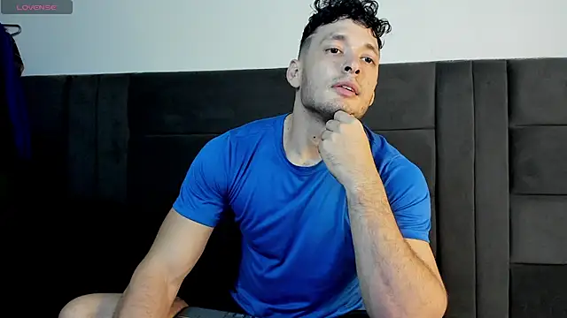 Snapshot of alejandro__2 chatting on 28, 4, 2026 alejandro 2 online show from 28, 4, 2026