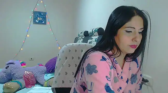 Snapshot of sahtlove1 chatting on 11, 12, 2024 sahtlove1 online show from 11, 12, 2024