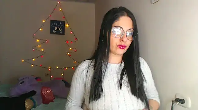 Snapshot of sahtlove1 chatting on 22, 12, 2024 sahtlove1 online show from 22, 12, 2024