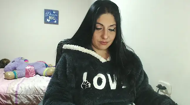 Snapshot of sahtlove1 chatting on 18, 2, 2025 sahtlove1 online show from 18, 2, 2025