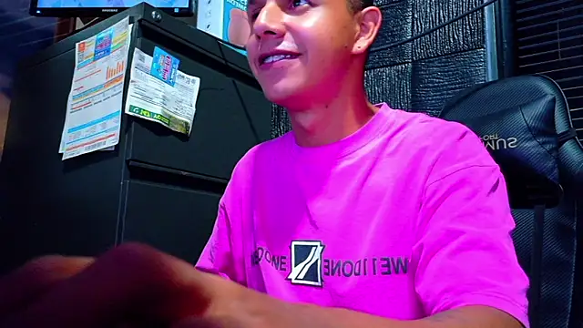 boy bigcock24cm online show from 3, 6, 2026