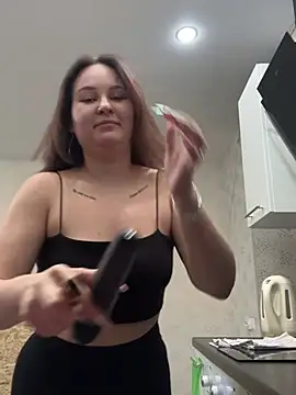 EsterLogan online show from 20, 12, 2024