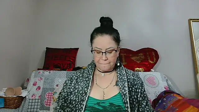 x  KHALEESI  x online show from 21, 12, 2024