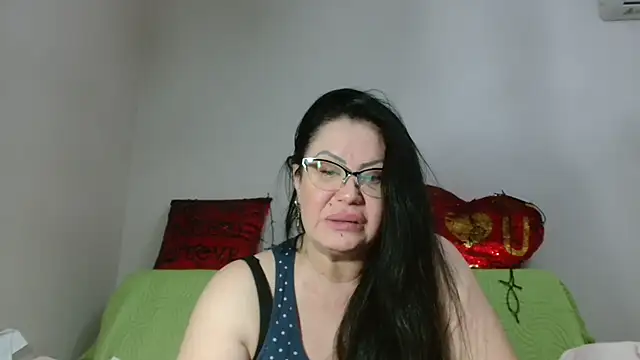 x  KHALEESI  x online show from 23, 1, 2025