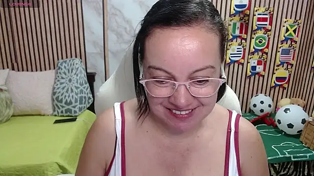 Sonialorens  online show from 29, 6, 2026